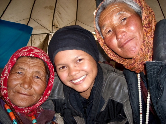 jane with our hosts in pang.JPG